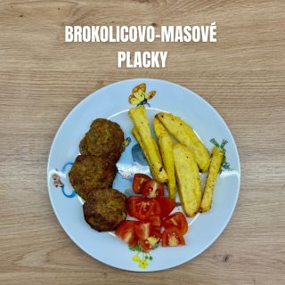 🥩🥦 MASOVÉ PLACKY S BROKOLICÍ 🥦🥩 (2 dětské a 1 dospělá porce) 🧡 150 g uvařené brokolice 💛 150 g mletého masa (zde hovězí) 🧡...